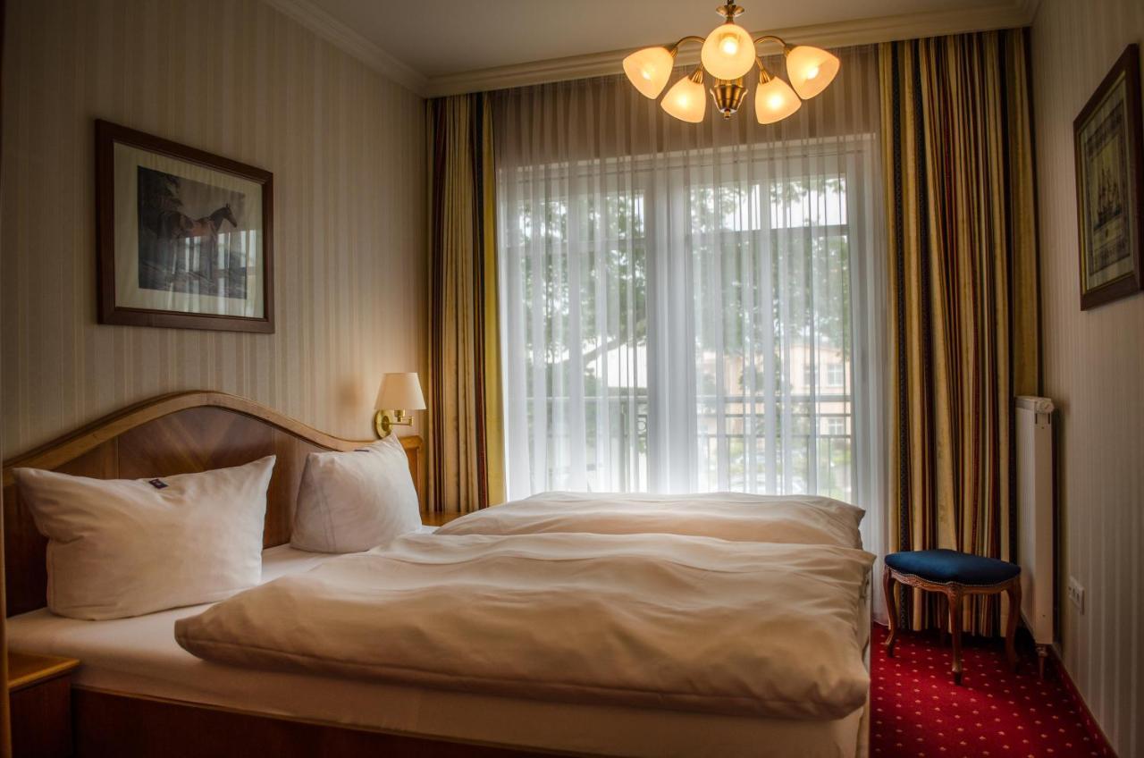 Hotel Meereswelle - Anno 1875 ゼーバート・ヘリングスドルフ エクステリア 写真